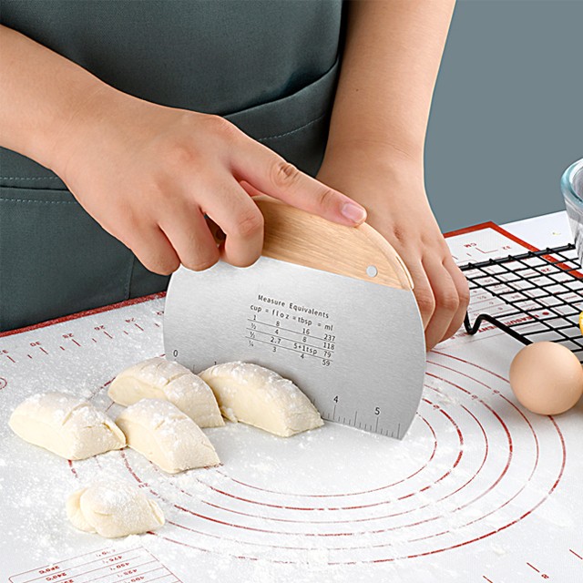 Zuzu Made Bambu Oval Tutacaklı Ölçülü Çelik Büyük Boy Hamur Kesici Spatula Ölçülü Çelik Hamur Kesme Spatulası Diğer Fiyatı